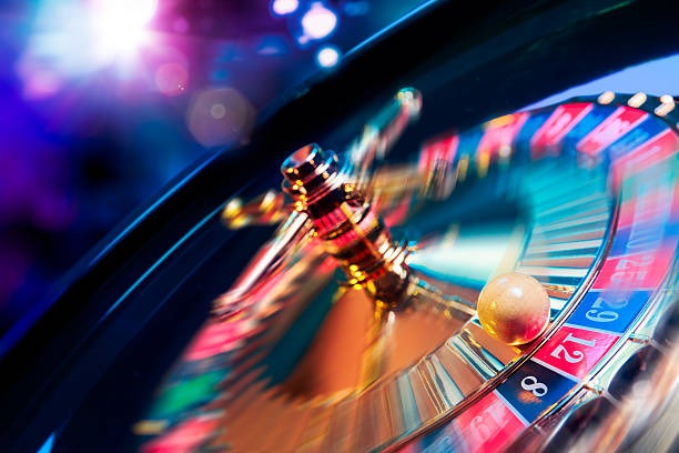 Fa Cai Shen Deluxe five-reel slot interface with live dealer on tokyo777 app